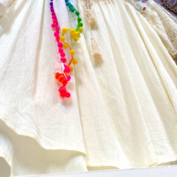 Cross Back boho Embroidered Lace Sleeves Blouse PTP-26/L-32 BNWT - Picture 3 of 10